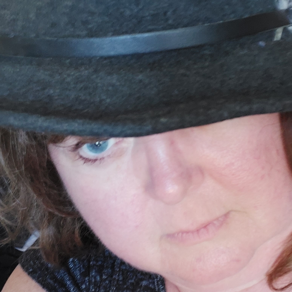 Meet your Posher, Carrie